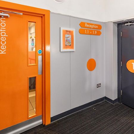 Easyhotel Единбург Екстер'єр фото