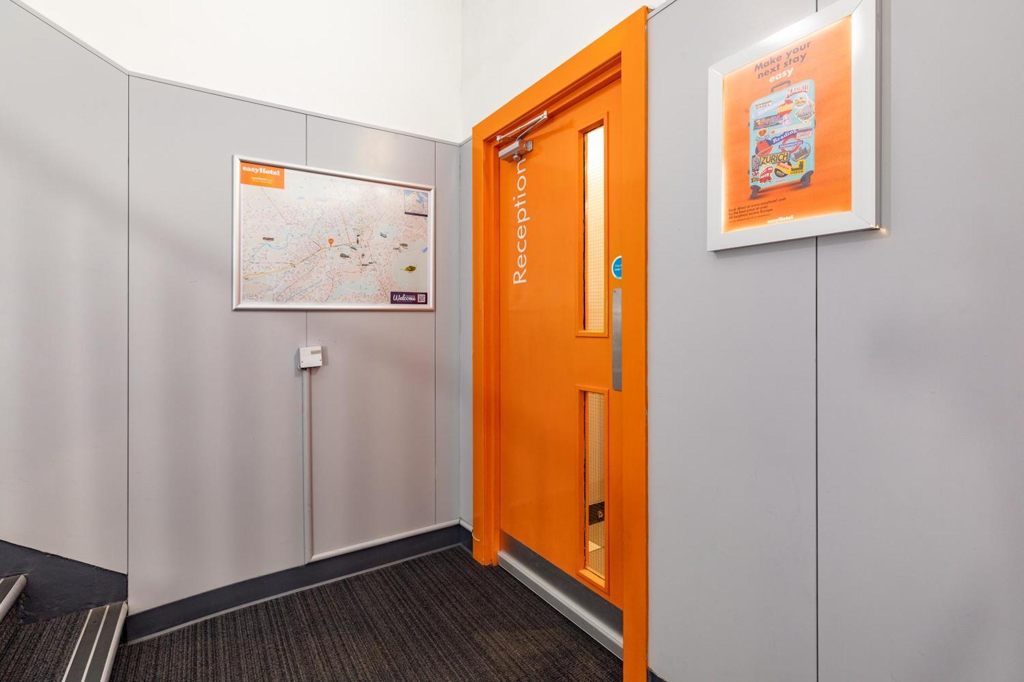 Easyhotel Единбург Екстер'єр фото