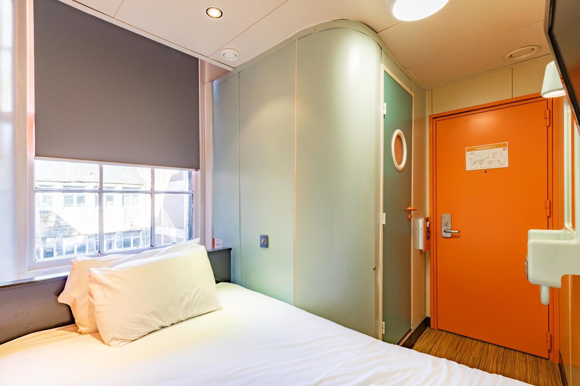 Easyhotel Единбург Екстер'єр фото