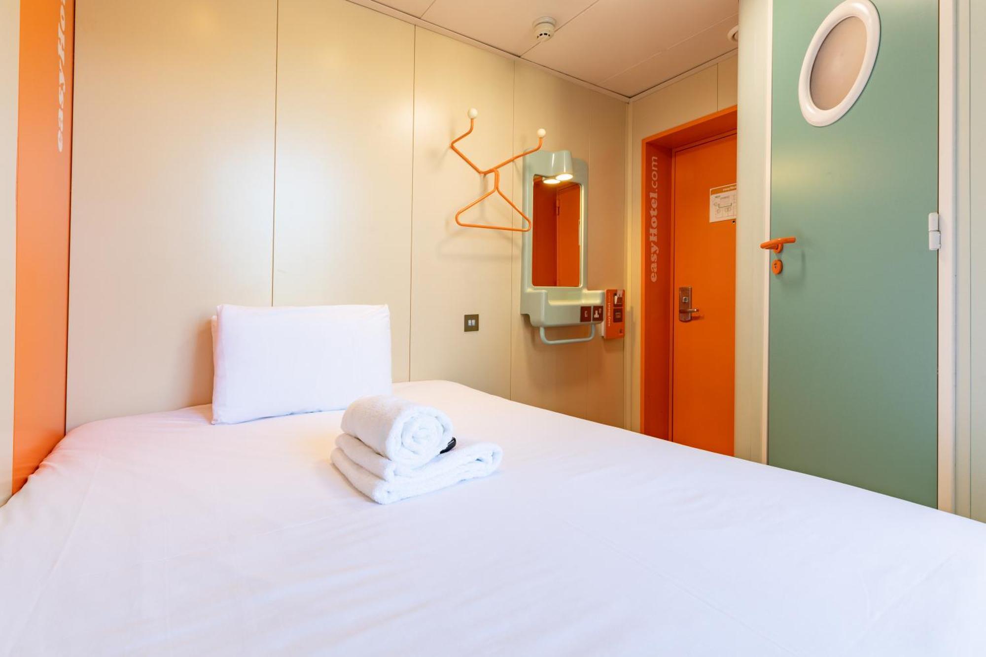 Easyhotel Единбург Екстер'єр фото